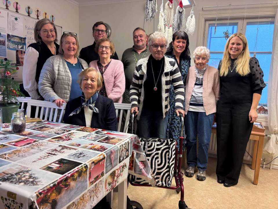 Social- och miljöutskottet besökte Seniorpunkten i Mariehamn 