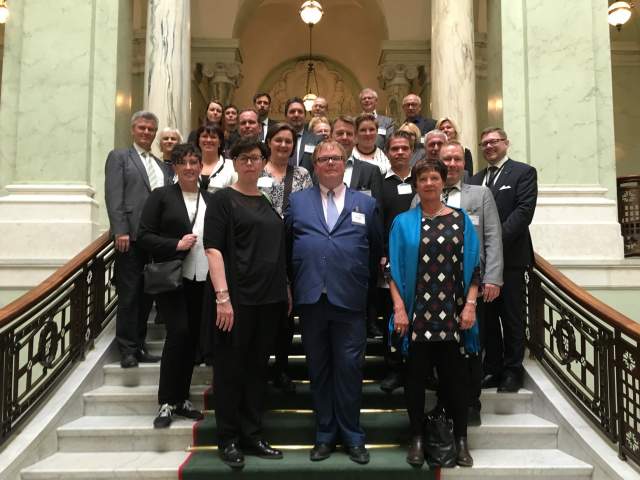 Lagtingsledamöter på besök i Sveriges riksdag