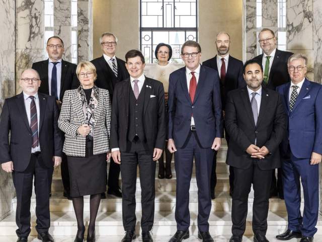 Nordiska talmän och generalsekreterare samt tjänstemän